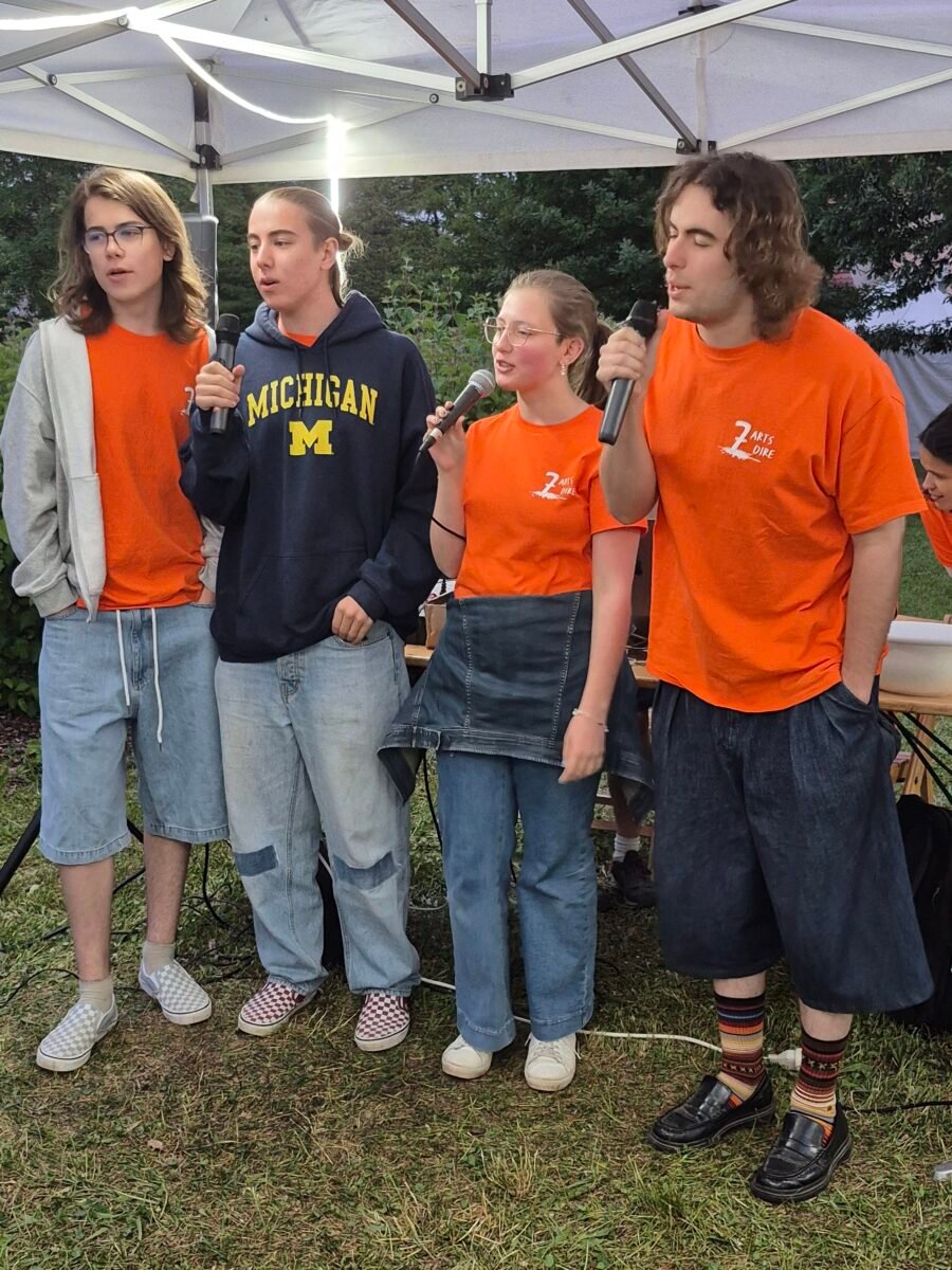 Karaoké pour tous : mêmes les animateurs poussent la chansonnette !